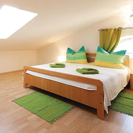 4 Bedroom Gorgeous In Póla