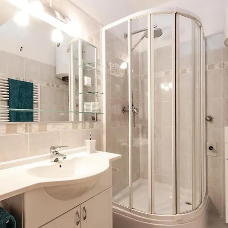 アパート 4 Bedroom Gorgeous In *