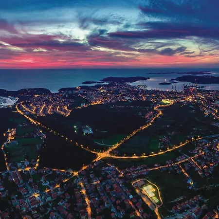 4 Bedroom Gorgeous In